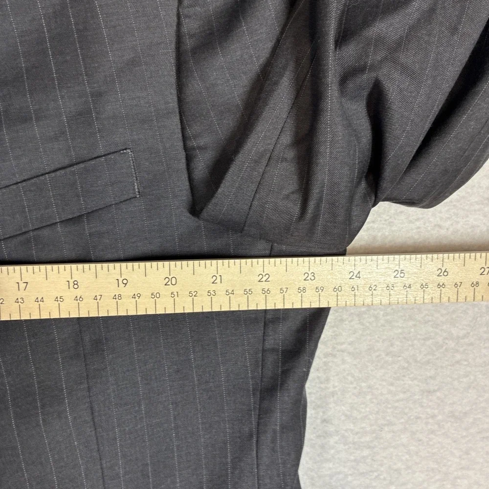 Jos. A Bank Men's Wool Charcoal Gray Pinstripe Suit 2 Piece 44R 38x33 Formal